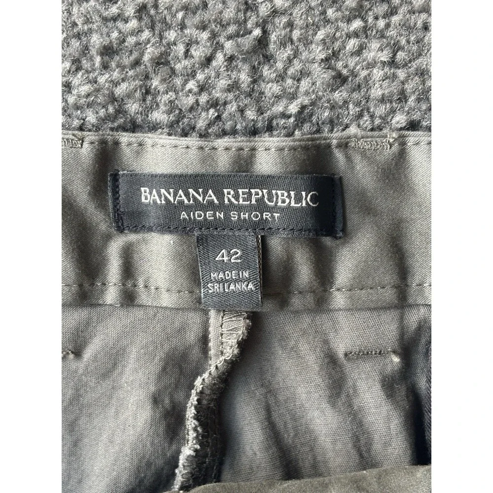 Banana Republic Dark Gray Shorts Mens Aiden‎ Size 42